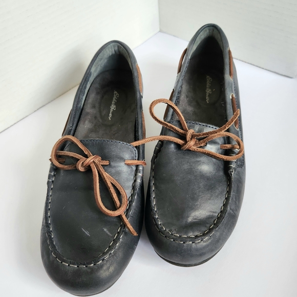 Eddie Bauer Womens Navy Leather Loafers with Brown Ties Sz 10 - Picture 2 of 8